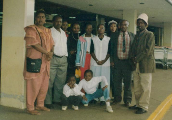 MIMSY X FAMILY AT AIRPORT